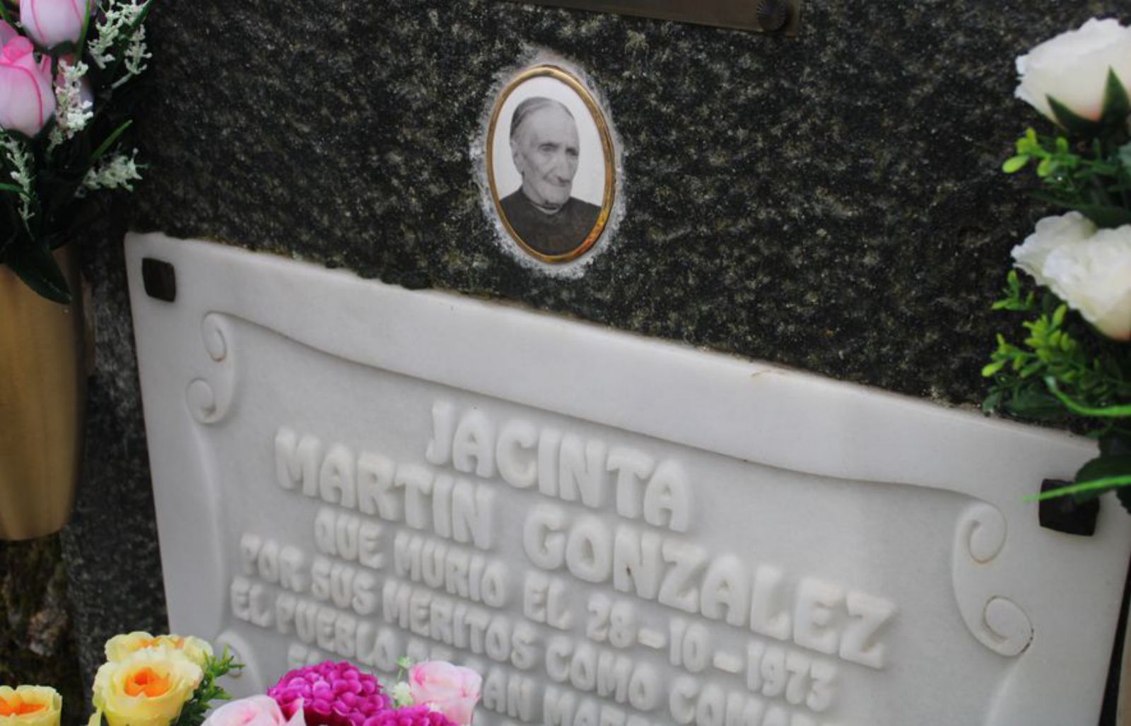 Placa del panteón de Jacinta Martín González.