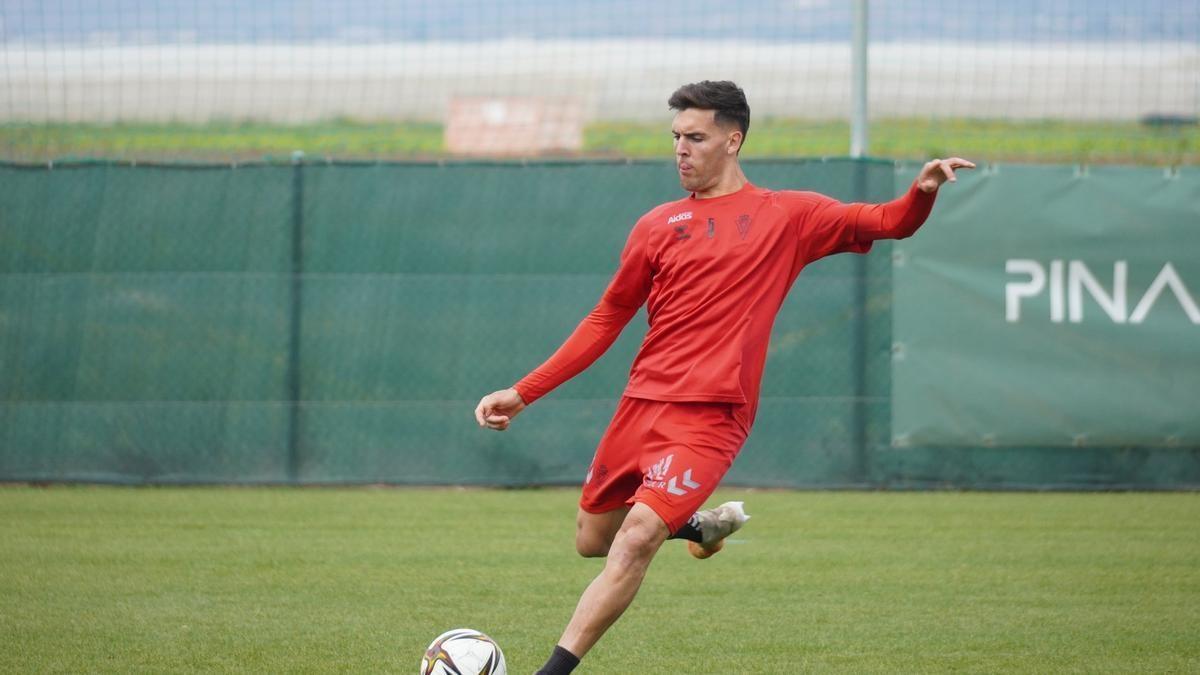 Antonio Manuel Moñino Pedreño, en un entrenamiento con el Real Murcia.