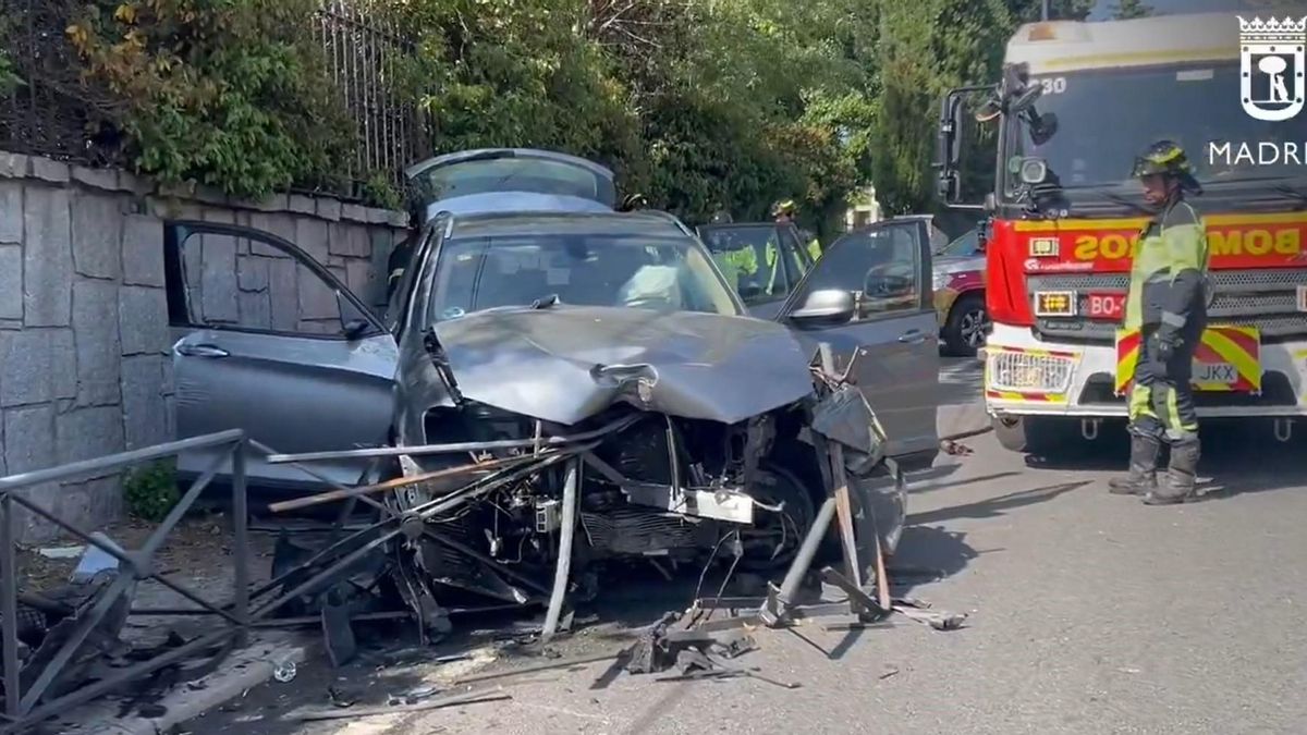 Accidente de un vehículo en Fuencarral