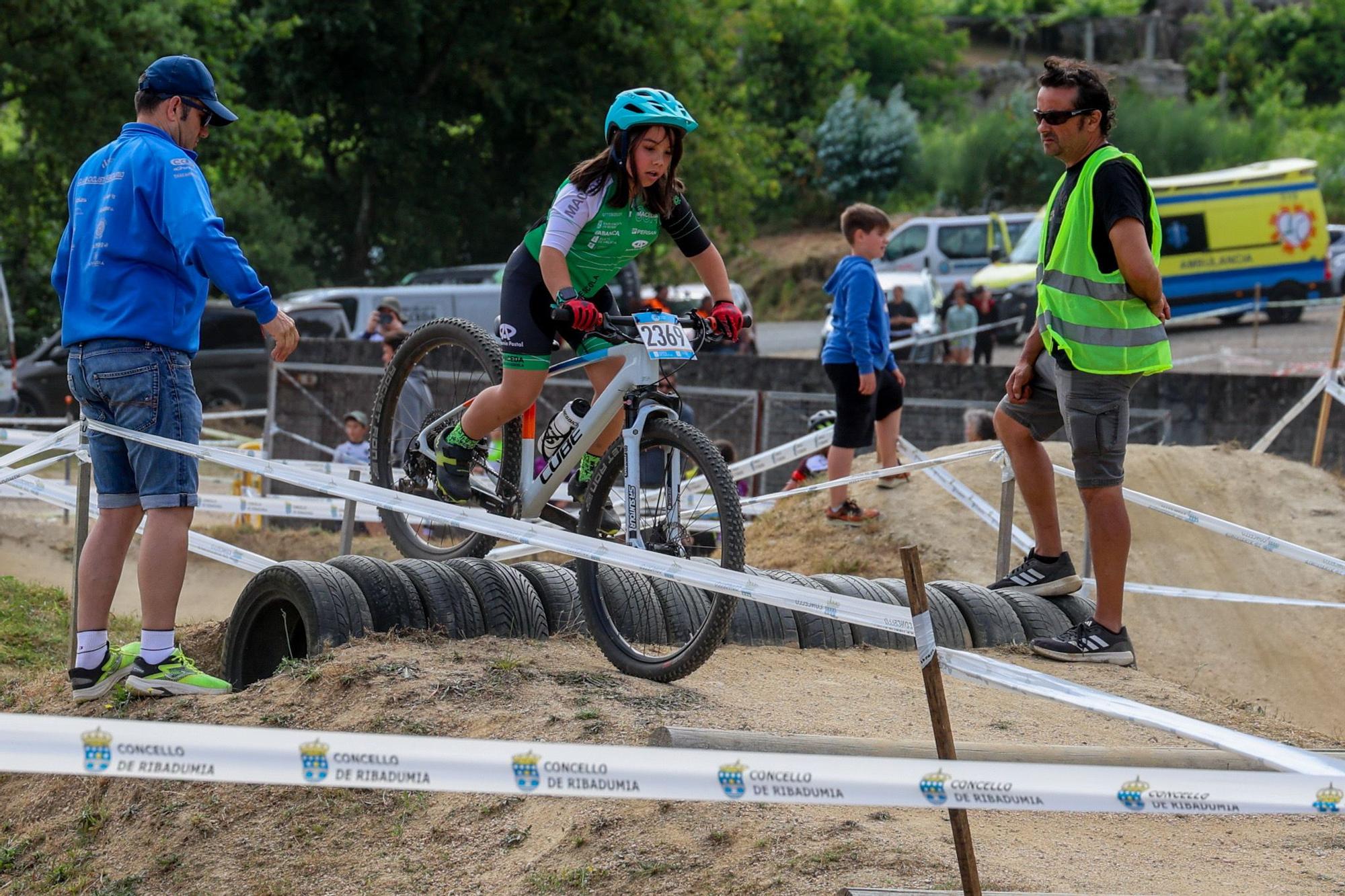 La VII Mini BTT Concello de Ribadumia brilla sobre dos ruedas