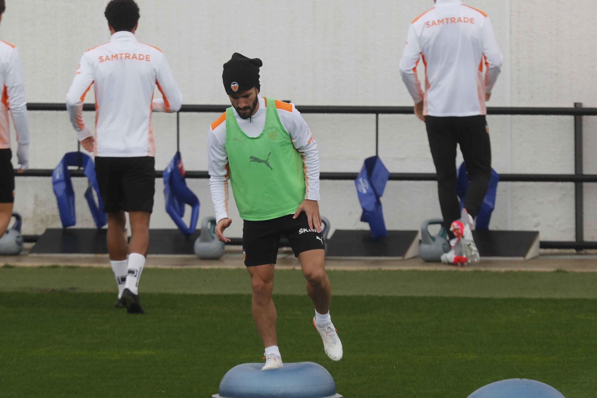 Última sesión antes del partido frente a la Real Sociedad para el Valencia