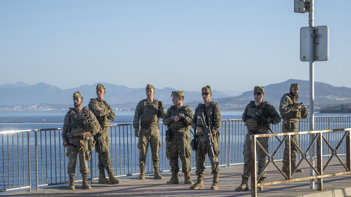 Detenido un inmigrante marroquí tras amenazar ayer con apuñalar a un militar en Ceuta
