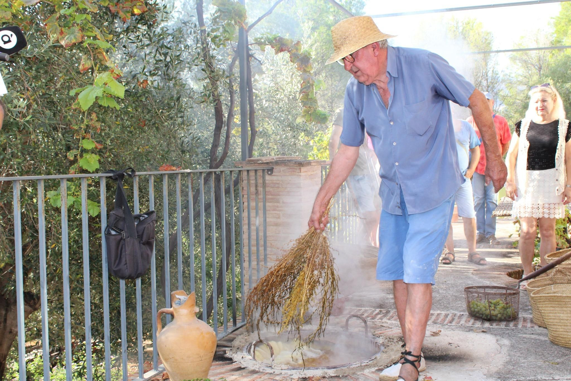 Ròtova reviu l’escaldà del raïm: Una jornada de festa i tradició