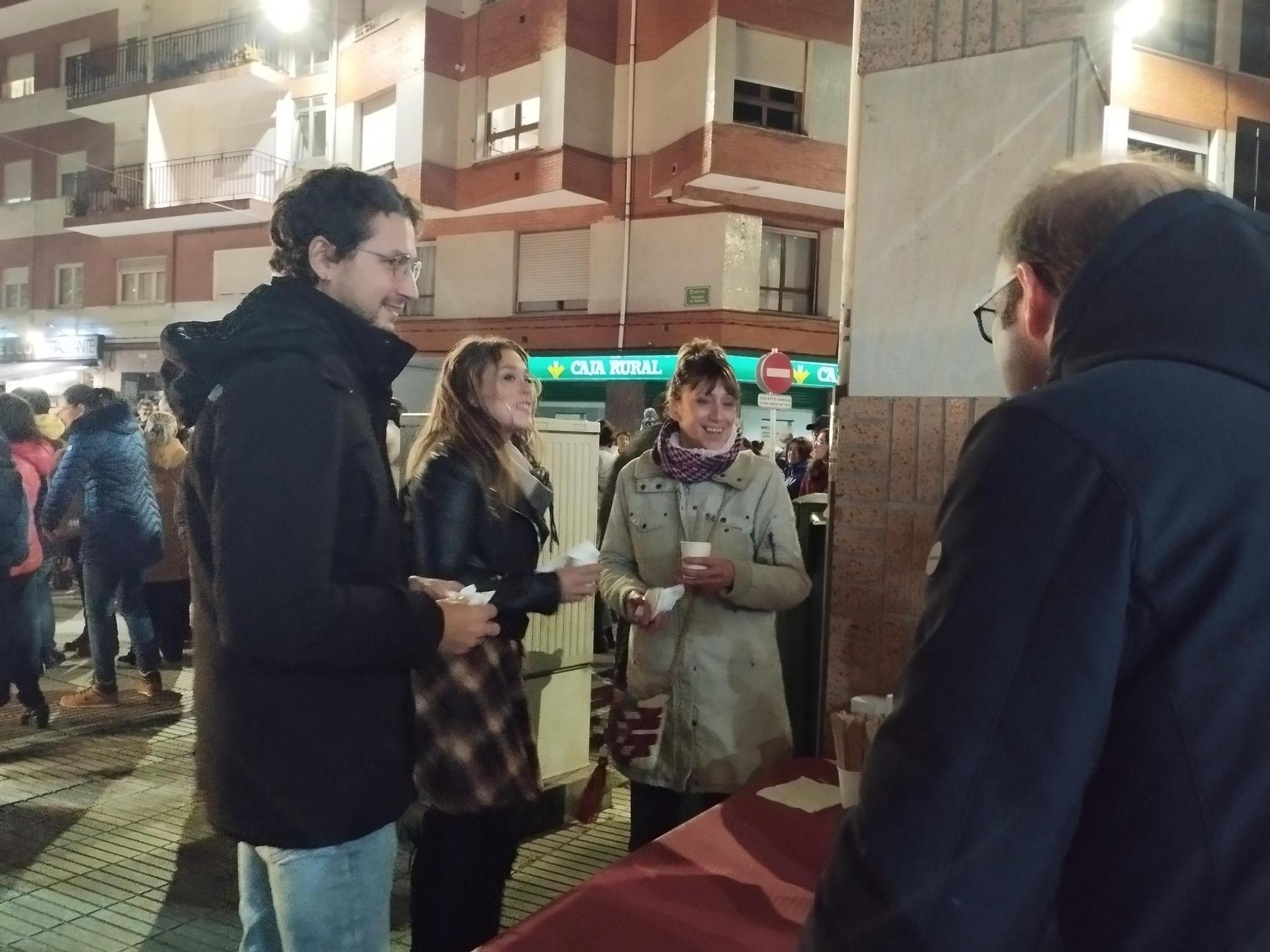 El divertido encendido del alumbrado navideño en Llanera, en imágenes