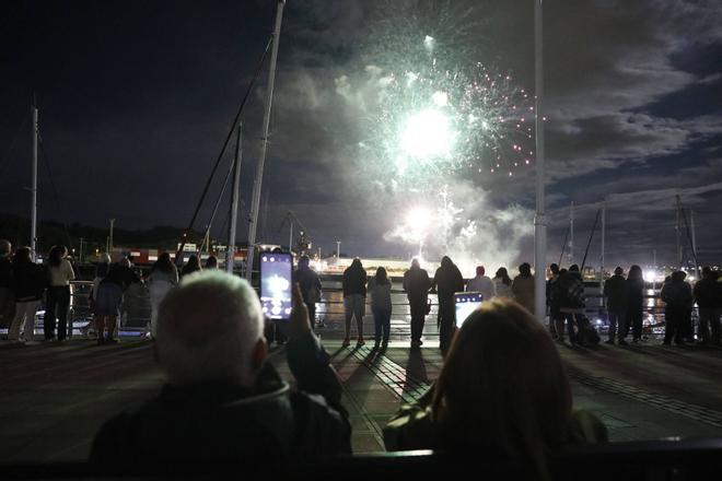 EN IMÁGENES: Así se vivió la noche de los fuegos de San Agustín en Avilés