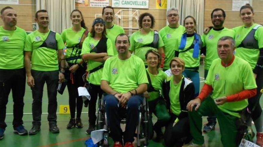 Grup d&#039;adults del Tir Arc Olesa en la competició celebrada a Canovelles