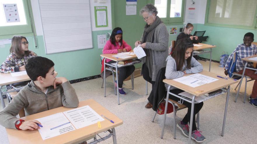 Alumnes de sisè de Primària en una imatge d&#039;arxiu