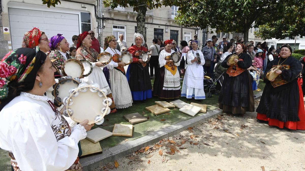 VIGO. acto dia das letras galegas organizado por la cultural. bouzas