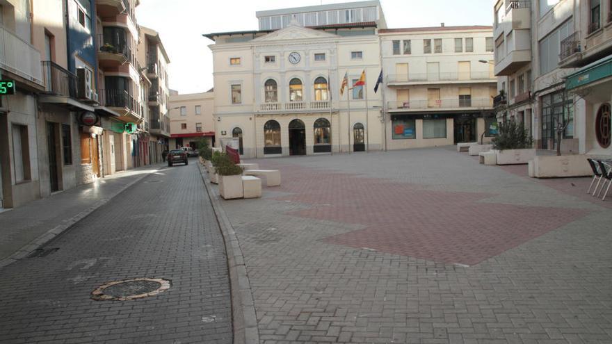 Tavernes planea otra vez peatonalizar el centro pese a que ya desistió por el rechazo vecinal