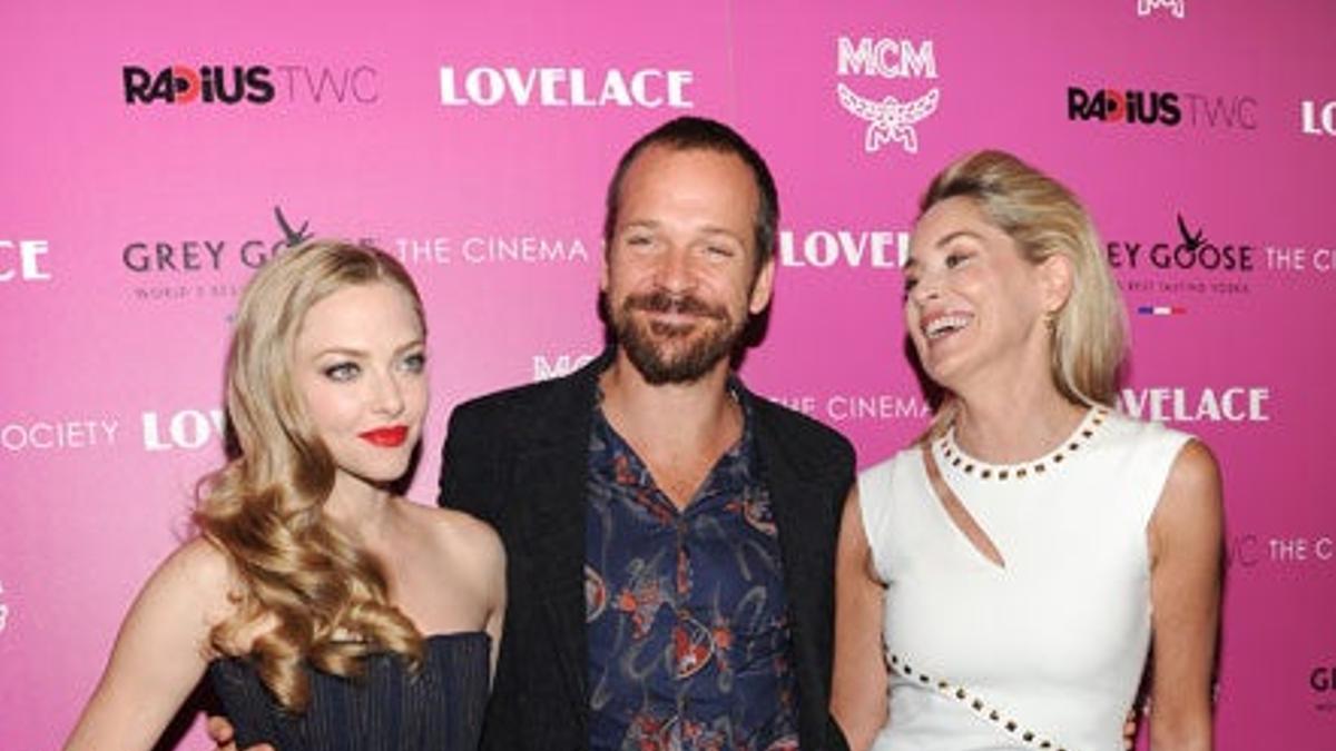 Amanda Seyfried y Sharon Stone de première