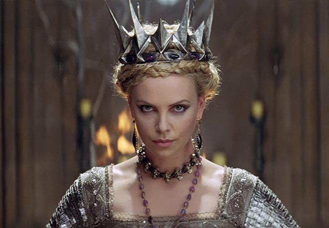 Charlize Theron en 'Blancanieves y la Leyenda del Cazador'