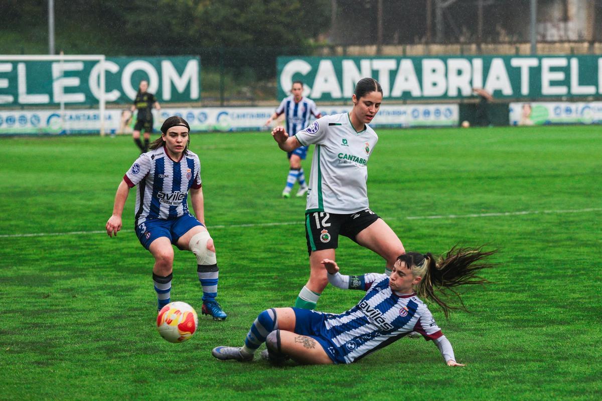 Una jugada del partido.