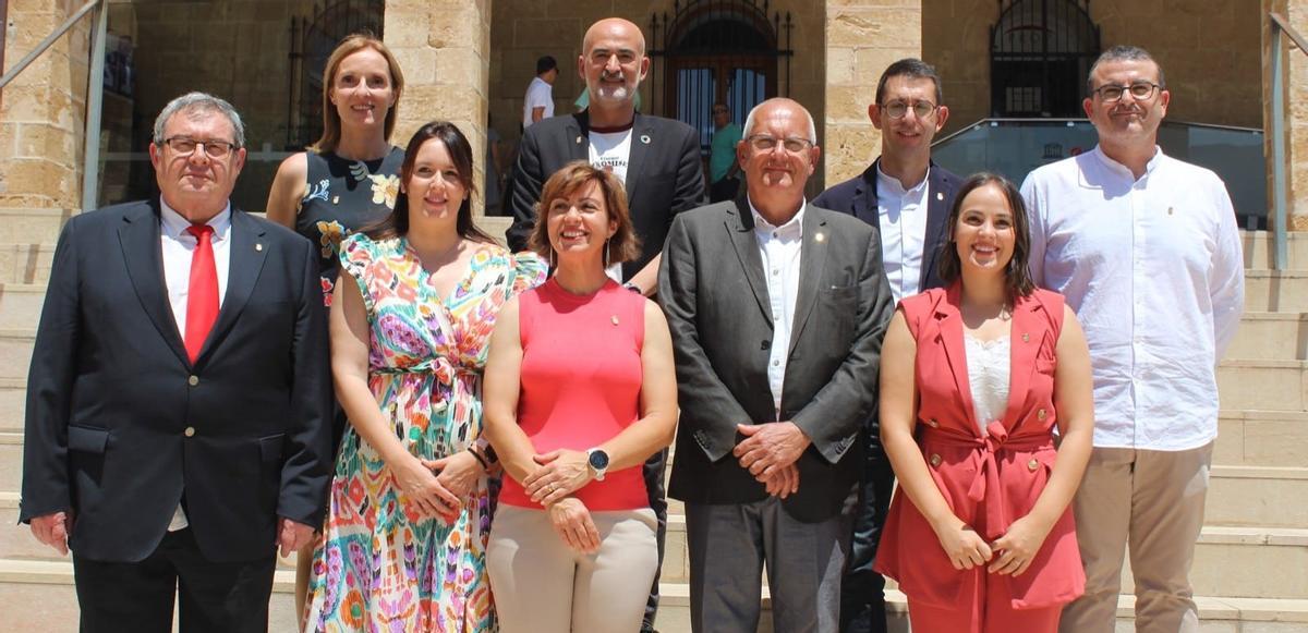 L'alcalde, Vicent Grimalt, i els regidors socialistes de Dénia