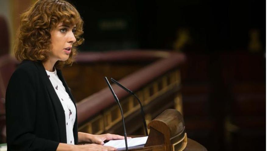 Alexandra Fernández, durante una intervención en el Parlamento. // E.P.