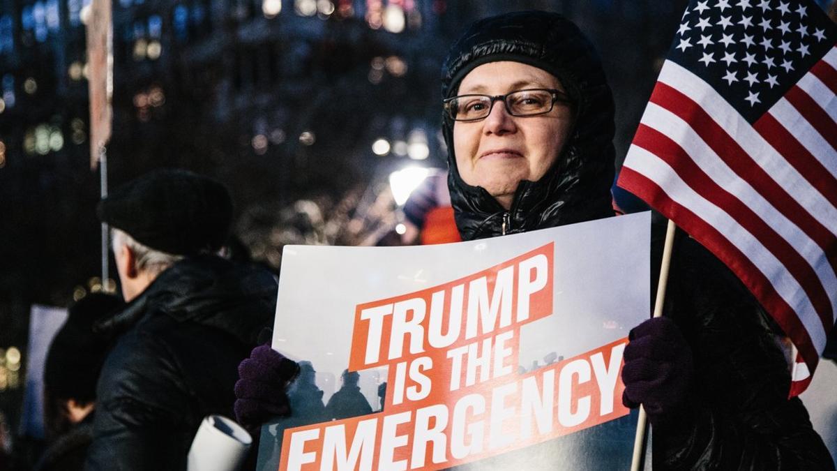 Protestas contra el presidente de los Estados Unidos, Donald Trump, por declarar la emergencia nacional.