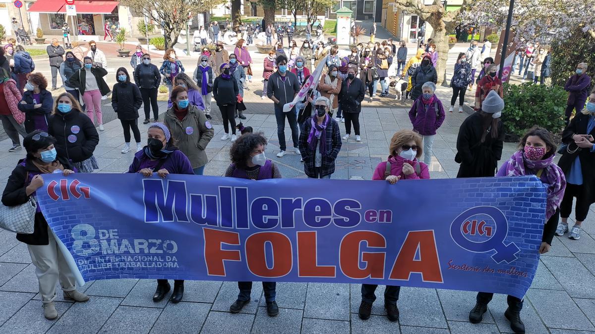 Día de la Mujer: el violeta toma la calle con medidas anticovid