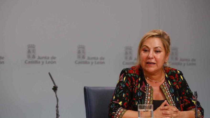 La procuradora del PP por Zamora, Rosa Valdeón, explica su versión del accidente.