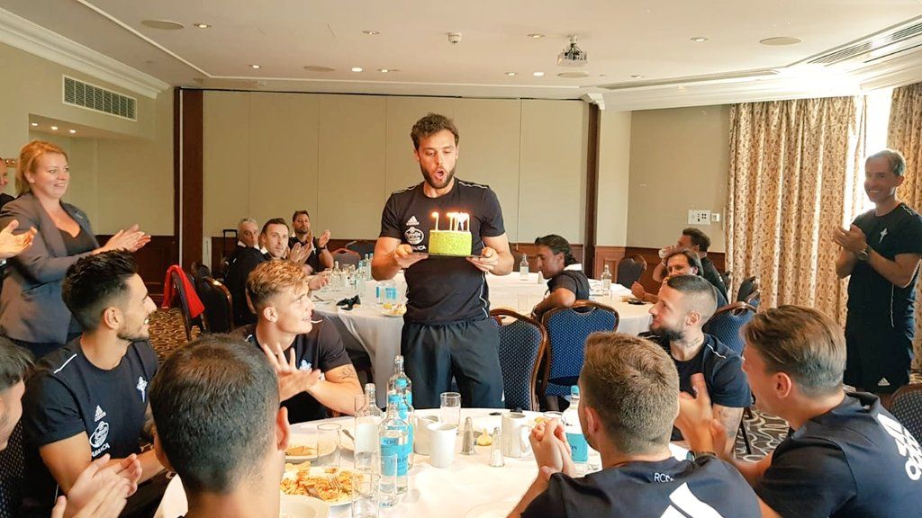 Sergio en el objetivo de FARO | 'Afouteza' y corazón, dentro y fuera del campo