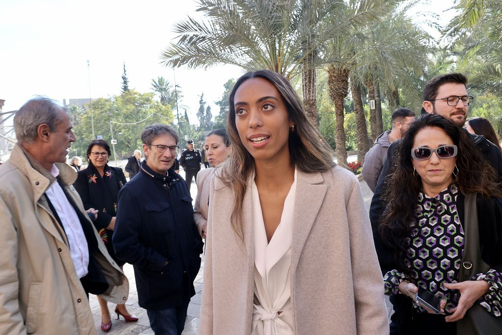 Las imágenes de la moción de censura en Alhama de Murcia