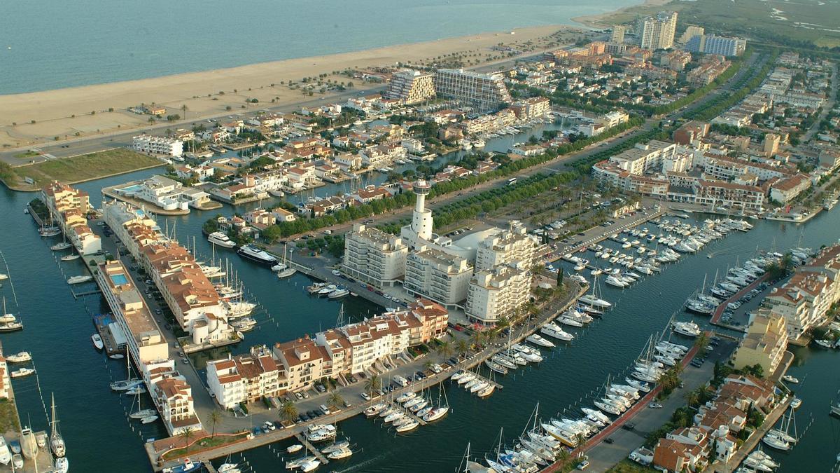 Empuriabrava des de l'aire.