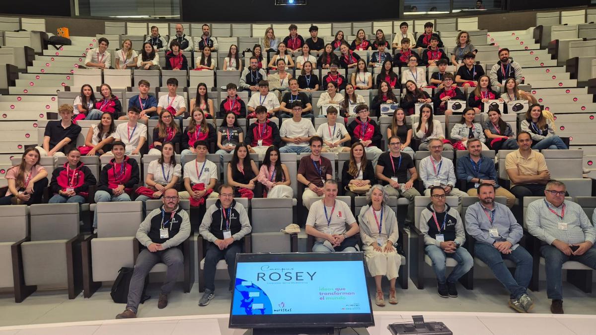 Foto del grupo general de los participantes del I Campus Rosey de Maristas
