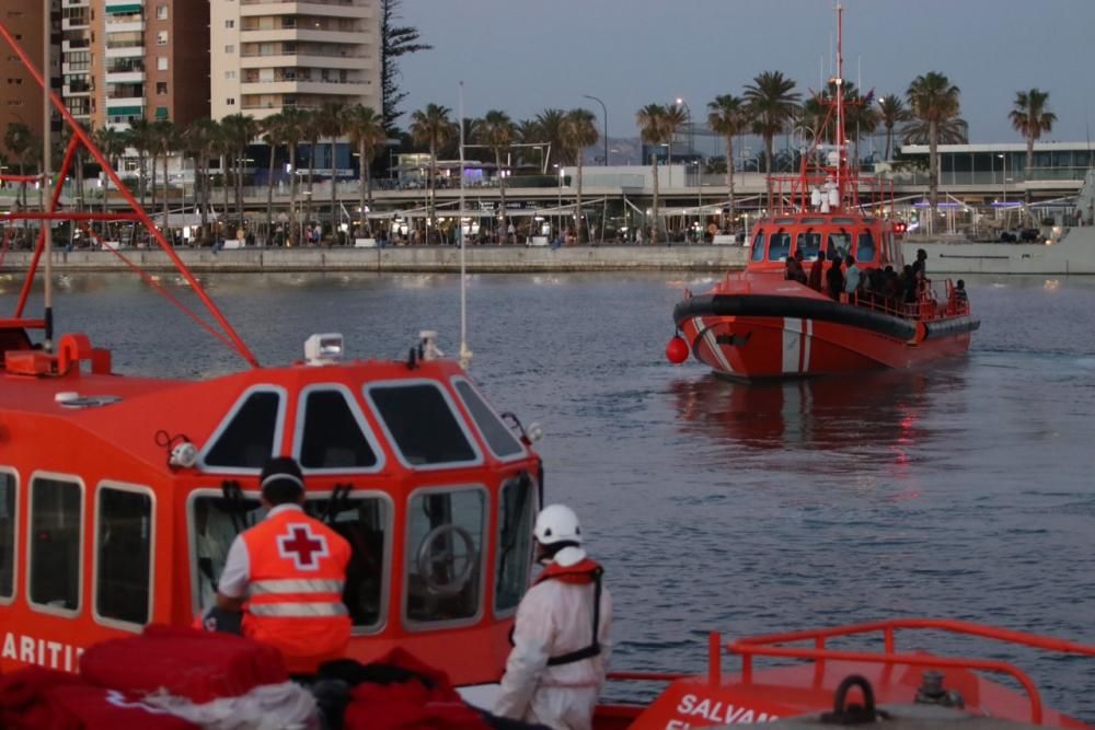 Rescatan a 59 inmigrantes frente a las costas de Málaga