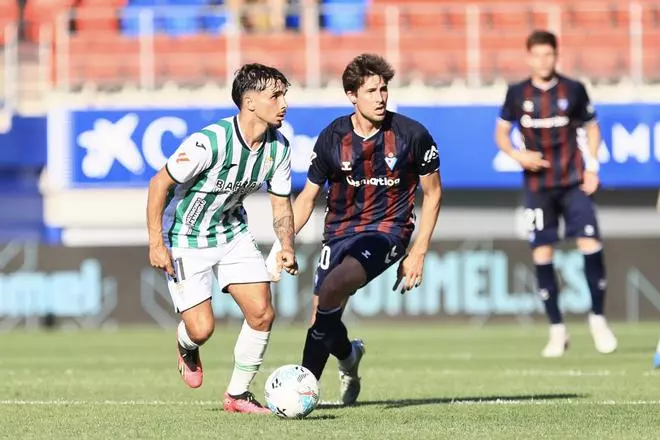 Éibar-Córdoba CF. Las imágenes del partido de LaLiga Hypermotion