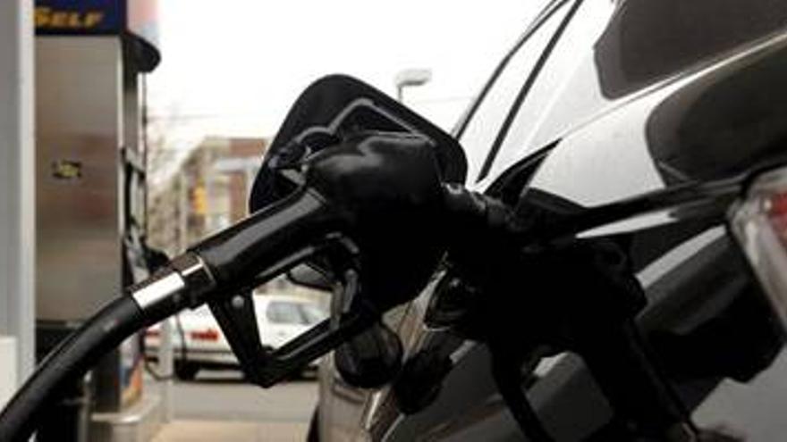 Los combustibles han subido un 25% en el último año en la región