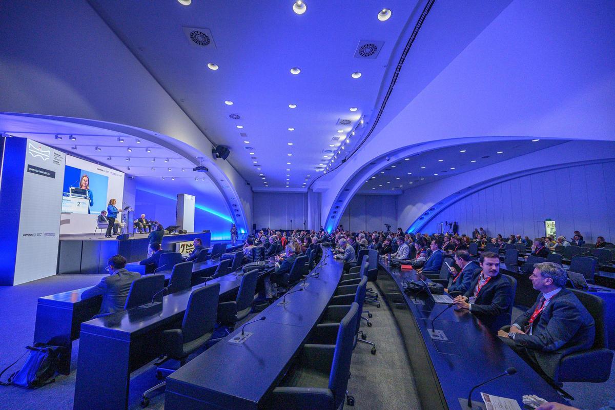 Segunda jornada en al auditorio Santiago Grisolía del Congreso Internacional del patrimonio y de la obra pública y de la ingeniería civil.