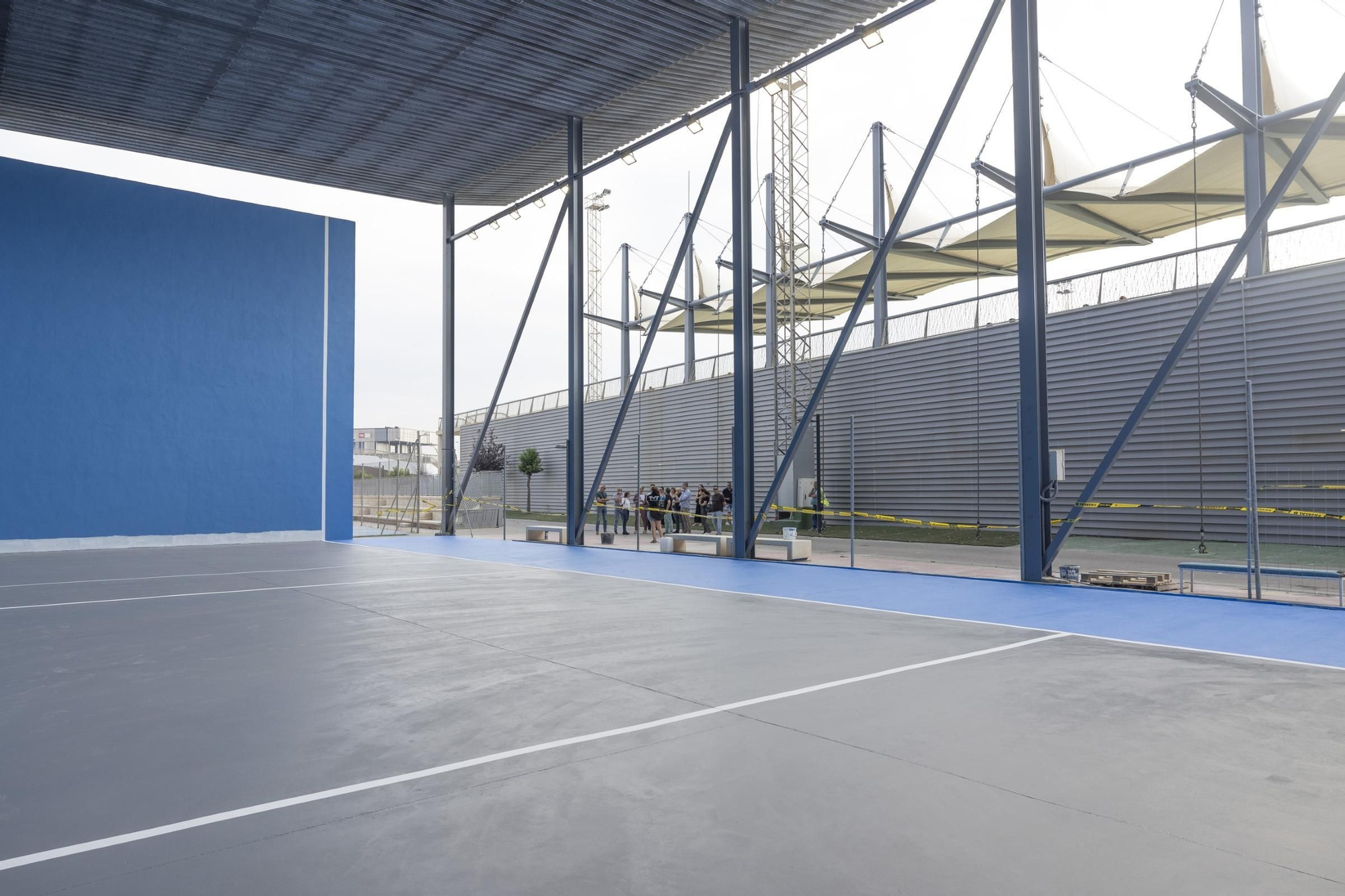 Visita a la rehabilitación de la zona de raquetas de la Ciudad Deportiva de Torrevieja