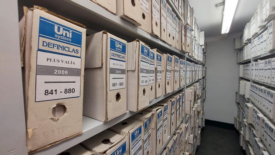 El Concello destruye 1.440 cajas de documentos sin valor del Archivo Municipal