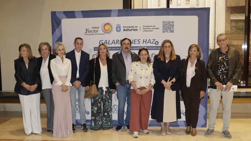 Asturias premia a quienes "sostienen" la región  contribuyendo "a que nadie quede atrás"