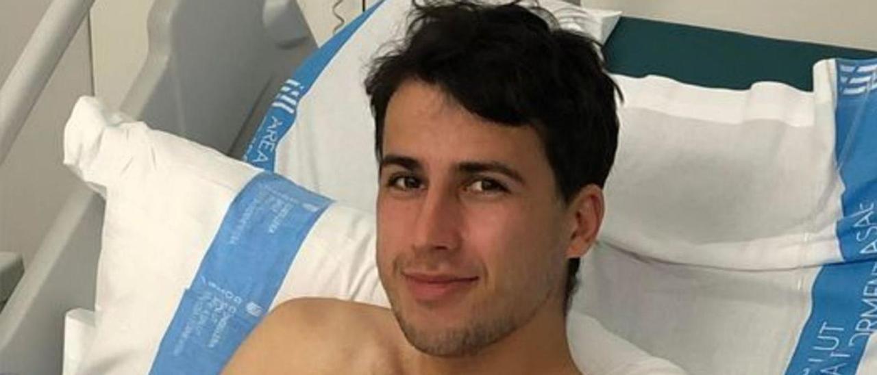 Cristian, el joven herido, se recupera de sus  heridas de bala en Can Misses.