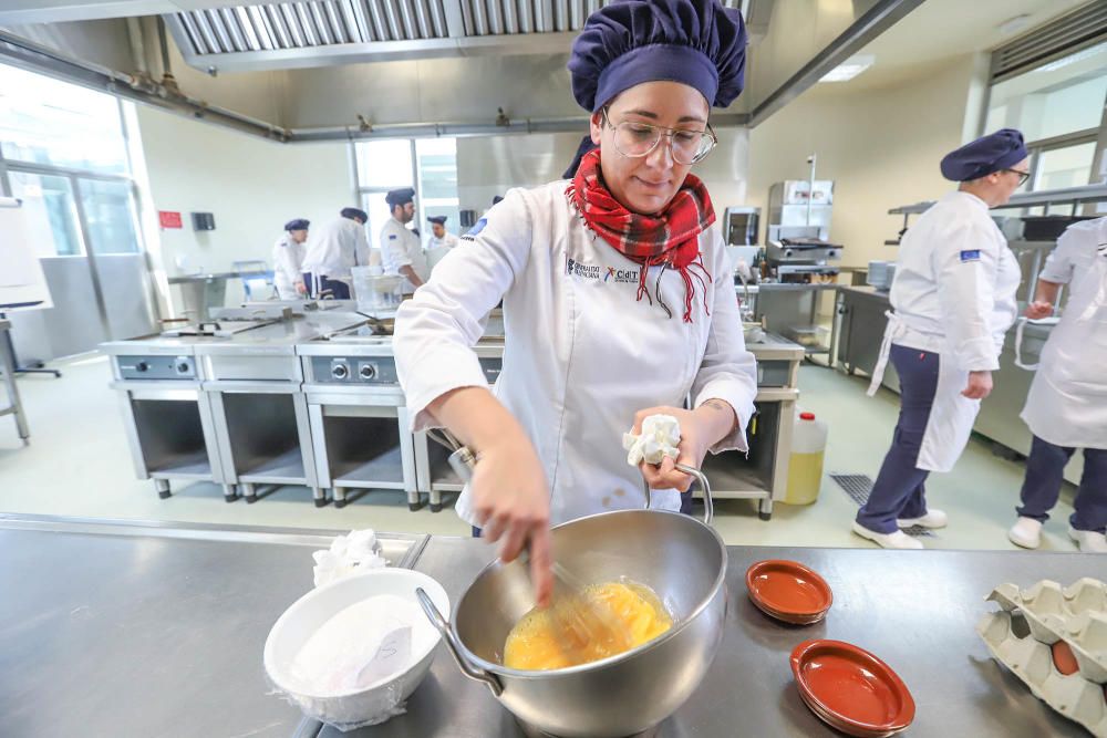 Alumnas del CDT de Torrevieja se alzaron con el primer puesto en el reto gastronómico de IFA