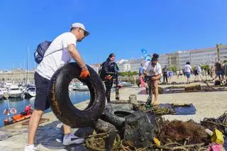 VI Gran limpieza de fondos marinos en A Coruña