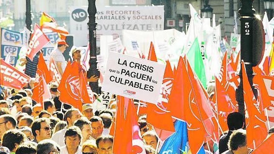 Concentración en Madrid ante el Ministerio de Economía.