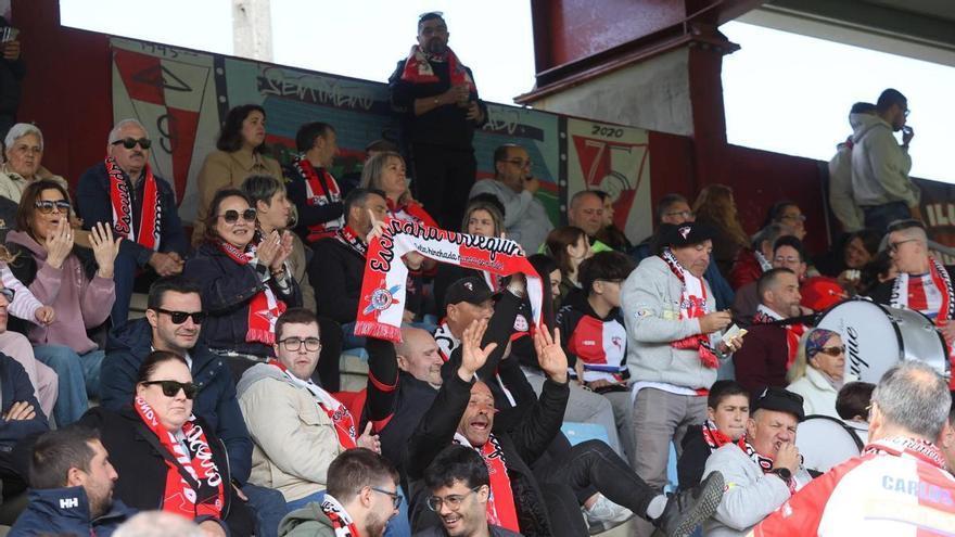 Las aficiones del Arosa y del Cambados toman el protagonismo