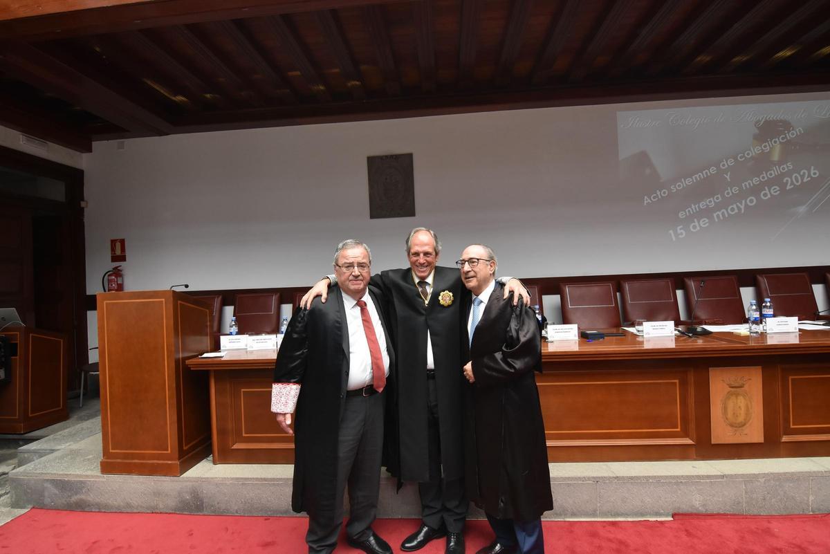 El Ilustre Colegio de Abogados de Las Palmas celebra la jura de nuevos letrados y homenajea a sus colegiados con 25 y 50 años de trayectoria