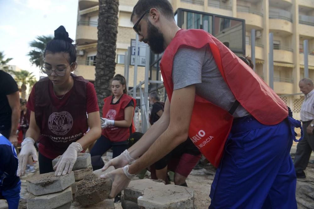 Los Alcázares recibe la solidaridad de cientos de personas