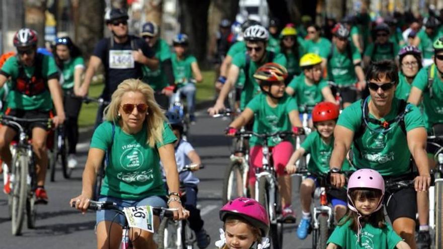 El Día Mundial de la Bicicleta congrega a más de tres mil ciclistas