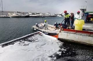 Marbella acoge un  simulacro de rescate acuático