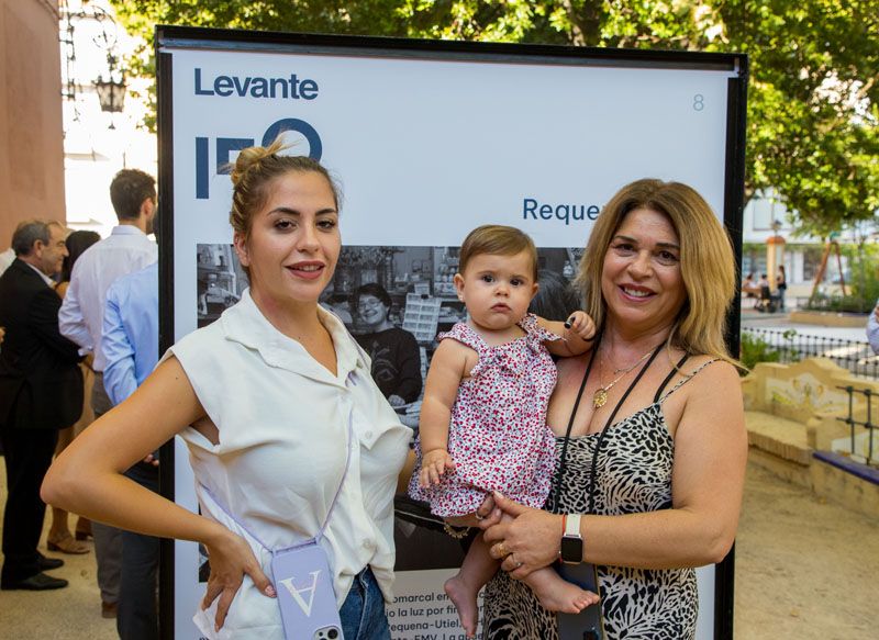 Inauguración de la exposición del 150 aniversario de Levante-EMV en Requena