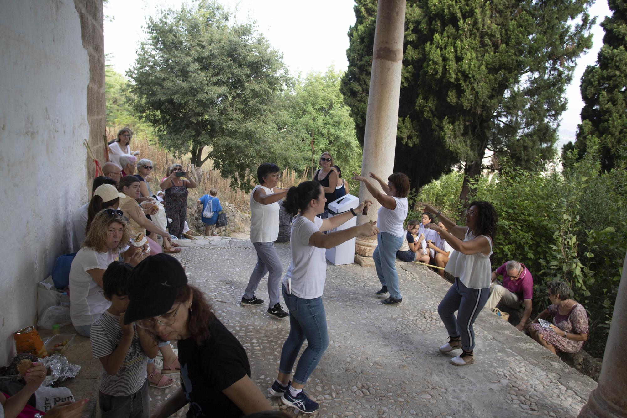 La ermita Sant Feliu de Xàtiva se llena tras dos años sin celebrar su patrón