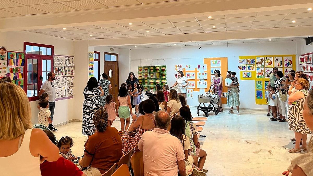 Clausura de curso e inauguración de trabajos del aula de Arte Creativo