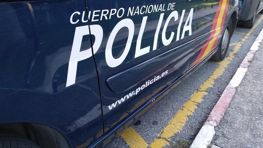 Un policía fuera de servicio posibilita la detención del ladrón de un coche en Plasencia