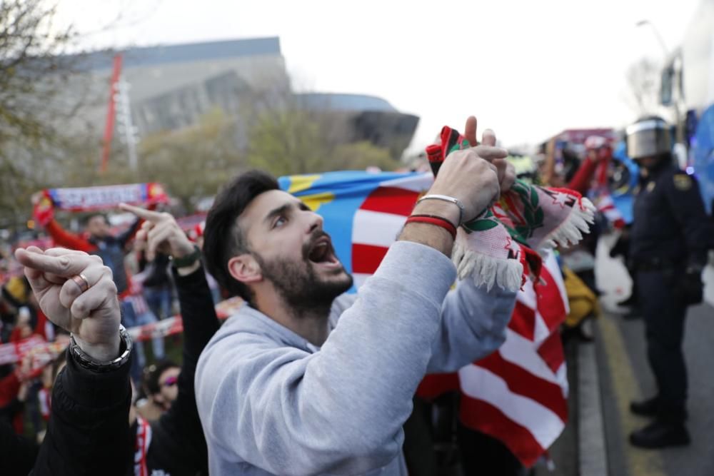 El partidazo de Asturias: La afición abarrota los alrededores de El Molinón