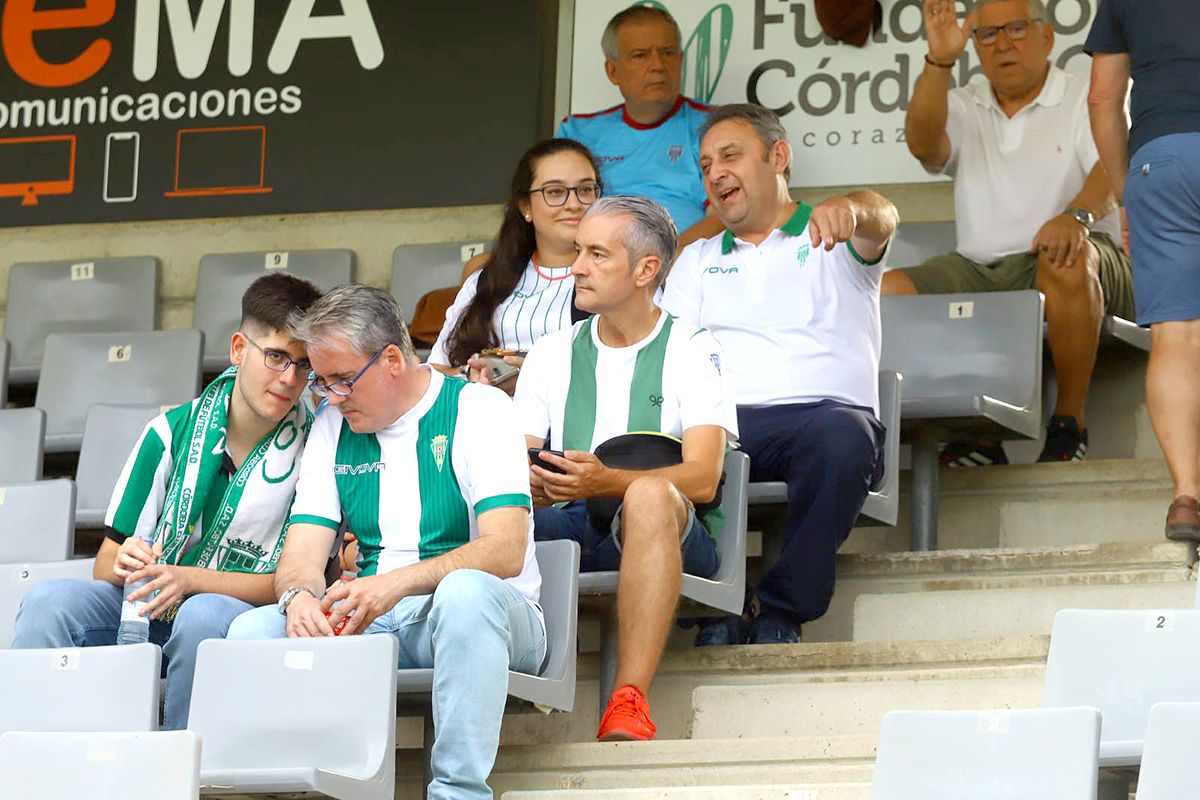 Las imágenes de la afición del Córdoba CF - Sanse