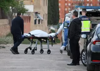 Investigan la muerte de un hombre en el incendio de la caseta de obra donde vivía en Torrent
