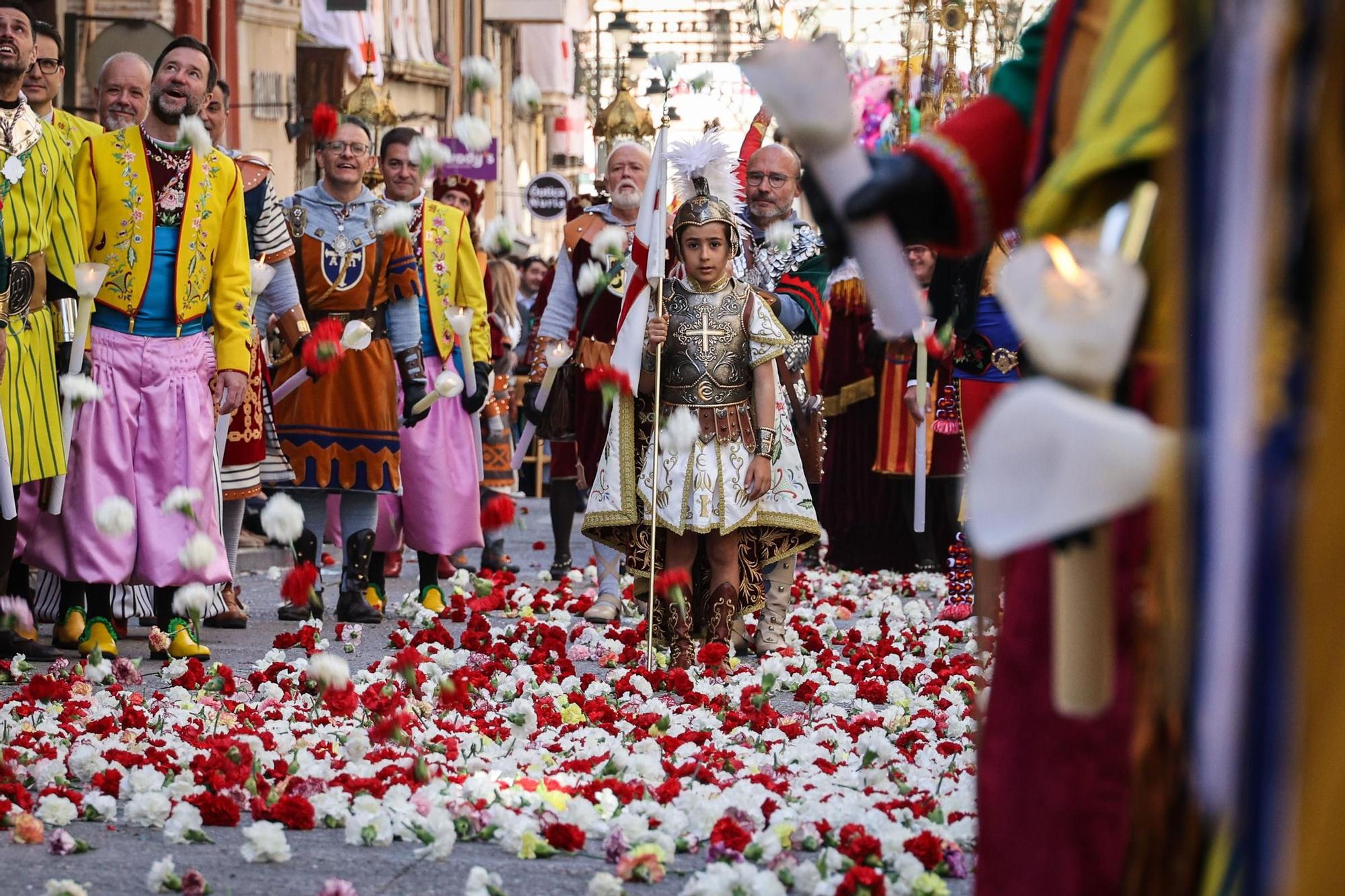 Alcoy retumba por San Jorge