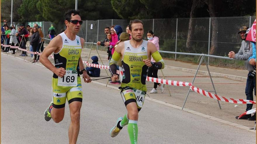 Manuel Garnica gana el circuito andaluz de paraduatlón